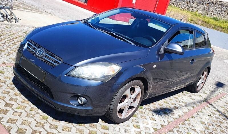 Usado Kia Ceed 115 HP (84 kW) 2008 Citadino