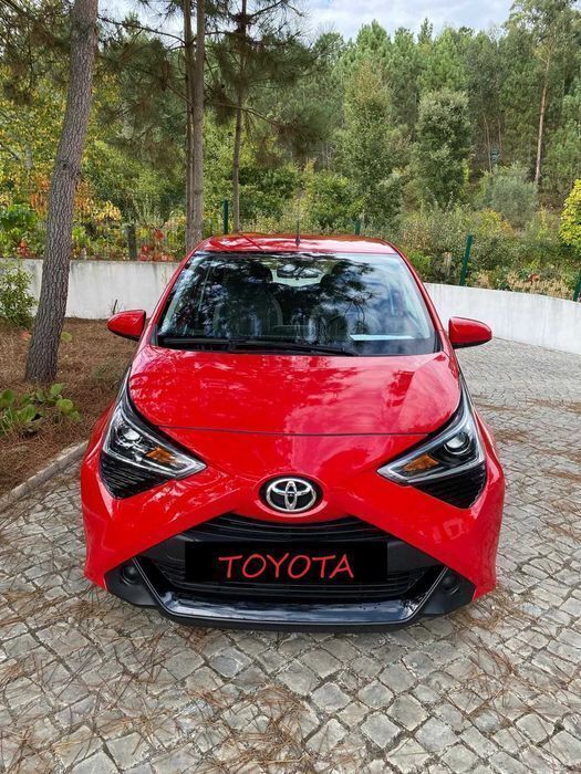 Usado 2021 Toyota Aygo X-play Citadino | € 13.990 (Preço justo) - Imagem 1/4