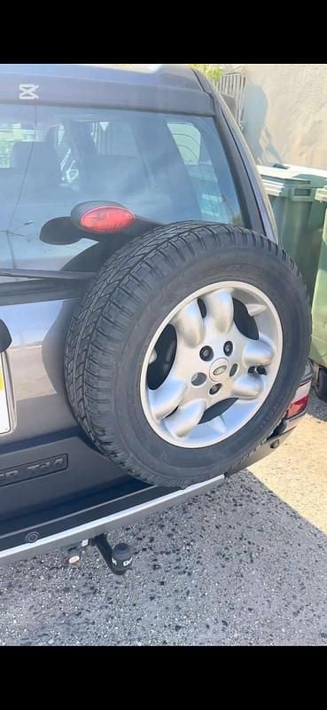 Cinzento Usado 2006 Land Rover Freelander 2 SUV | € 8.500 - Imagem 1/4
