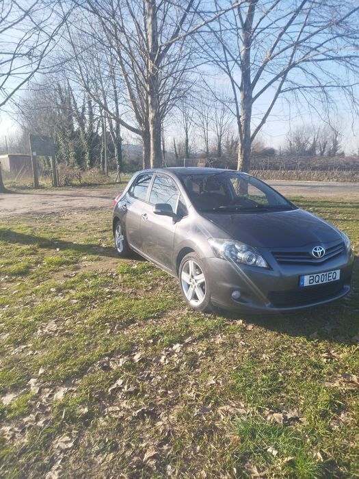 Usado 2011 Toyota Auris Sedan | € 7.700 (Preço justo) - Imagem 1/4