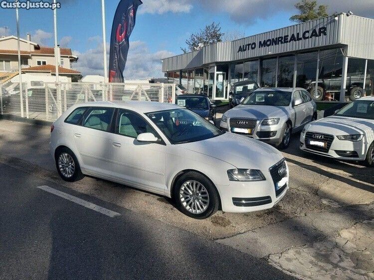 Branco Usado 2010 Audi A3 Attraction | € 10.900 (Caro) - Imagem 1/1