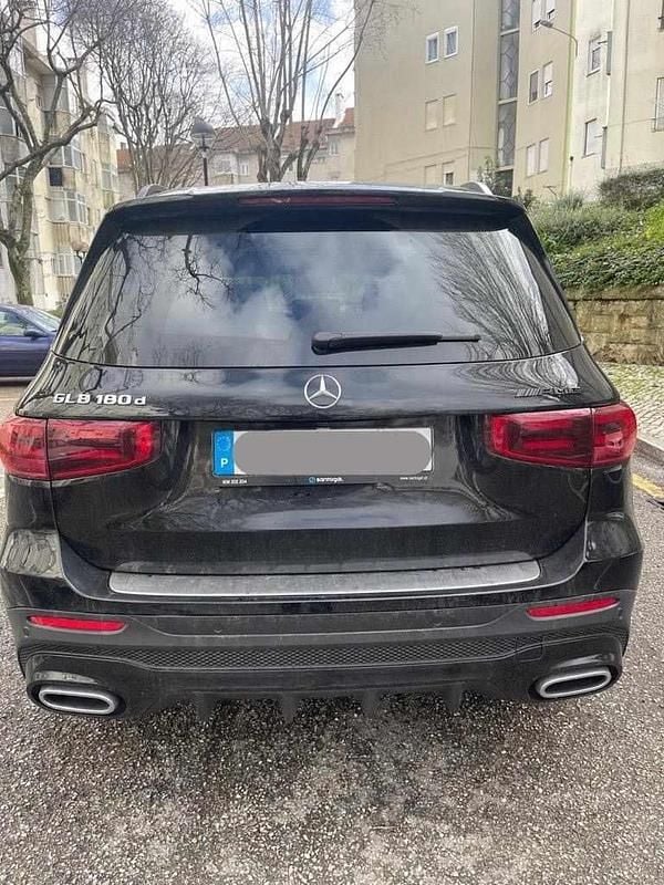Preto Usado 2024 Mercedes GLB180 SUV | € 53.450 (Caro) - Imagem 1/2