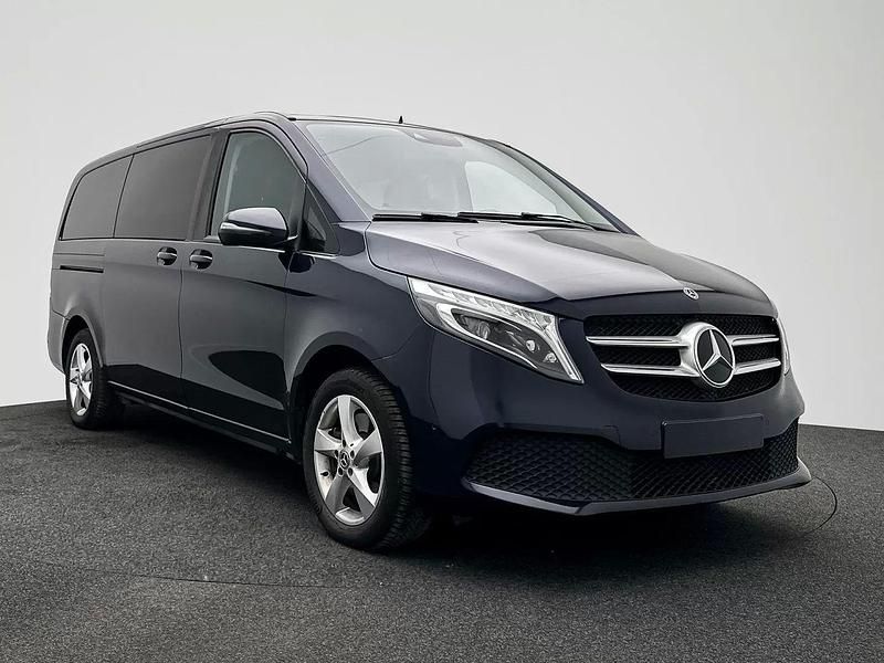 Usado Mercedes V250 Avantgarde 190 HP (139 kW) 2021 Preto Monovolume