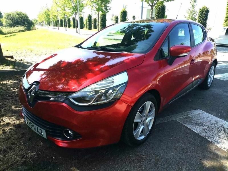 Vermelho Usado 2015 Renault Clio IV | € 8.750 (Preço justo) - Imagem 1/4