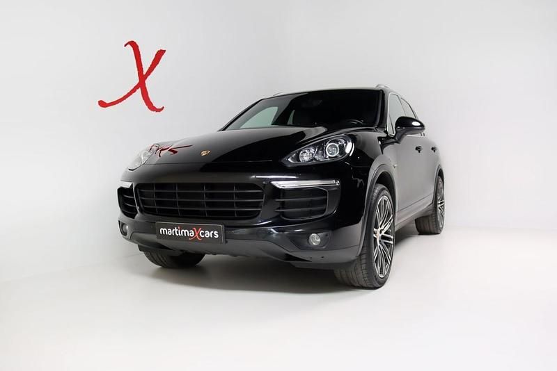 Preto Usado 2016 Porsche Cayenne SUV | € 39.900 (Preço justo) - Imagem 1/4