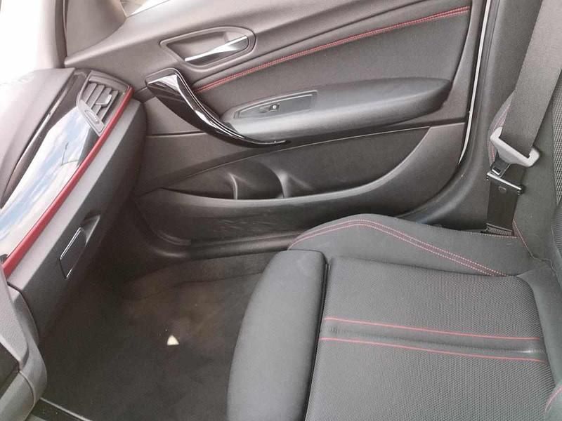 Usado BMW 116 116 HP (85 kW) 2016 Branco Citadino