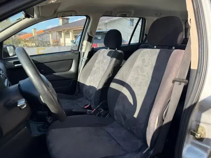 Usado Opel Astra 57 HP (41 kW) 1999 Cinza prata Carrinha