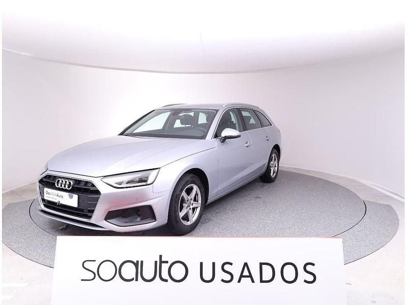 Usado Audi A4 Advanced 163 HP (119 kW) 2020 Cinzento claro metalizado Carrinha