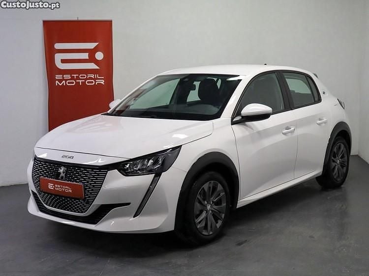 Usado Peugeot e-208 Active 100 kW (136 HP) 2021 Branco Citadino