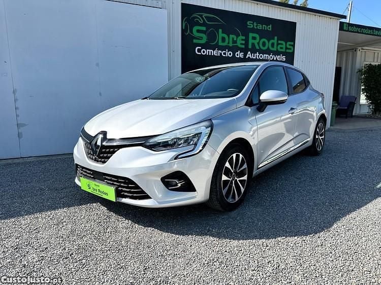 Cinza Usado 2020 Renault Clio V Citadino | € 13.900 (Preço justo) - Imagem 1/1