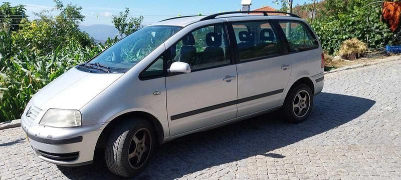 Usado 2001 VW Sharan Monovolume | € 4.000 - Imagem 1/3