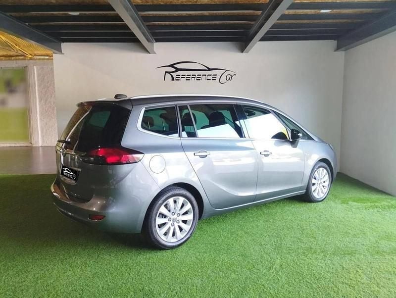 Usado Opel Zafira 135 HP (99 kW) 2017 Cinzento Monovolume