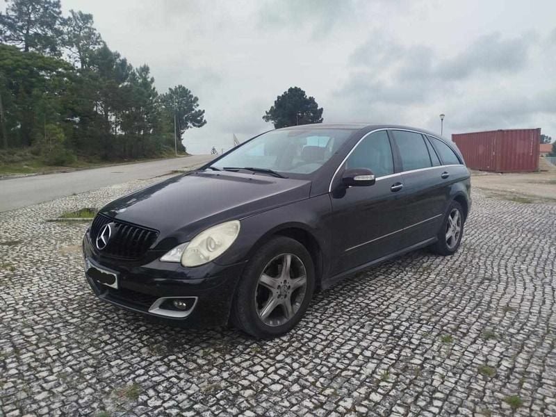 Preto Usado 2006 Mercedes R320 Monovolume | € 10.500 - Imagem 1/4
