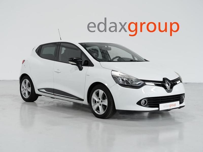 Branco Usado 2016 Renault Clio IV LIMITED | € 8.490 (Preço justo) - Imagem 1/4