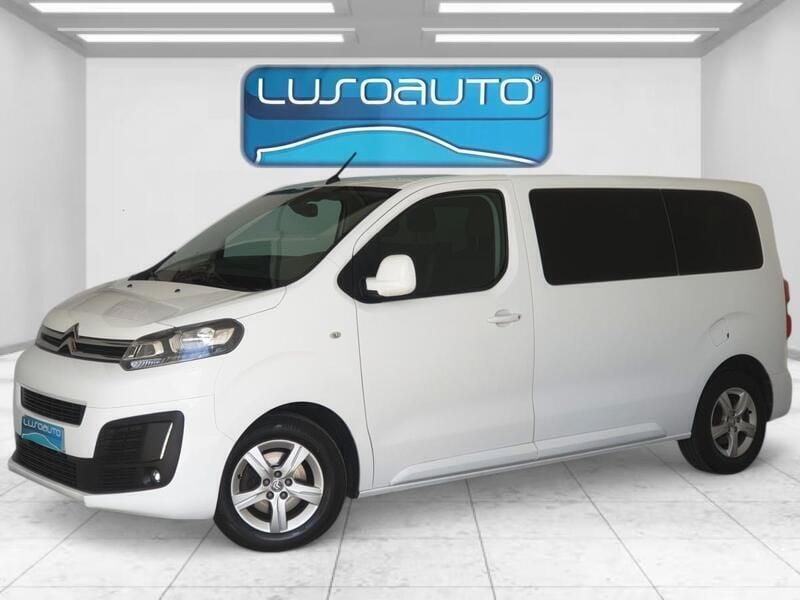 Branco Usado 2017 Citroën Spacetourer Feel Monovolume | € 27.900 - Imagem 1/4