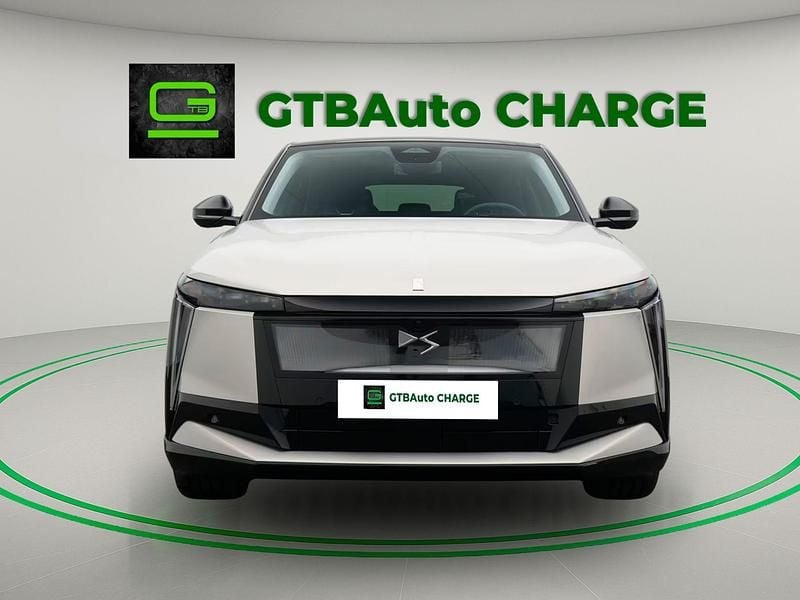 Cinza Novo 2025 DS Automobiles N°8 SUV | € 85.900 - Imagem 1/4