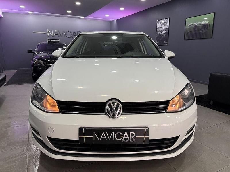 Usado VW Golf VII Comfortline 105 HP (77 kW) 2013 Branco Citadino