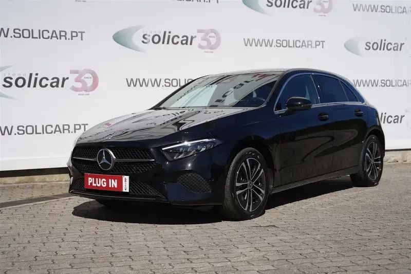 Preto Usado 2024 Mercedes A250 Citadino | € 37.500 (Super Preço) - Imagem 1/4