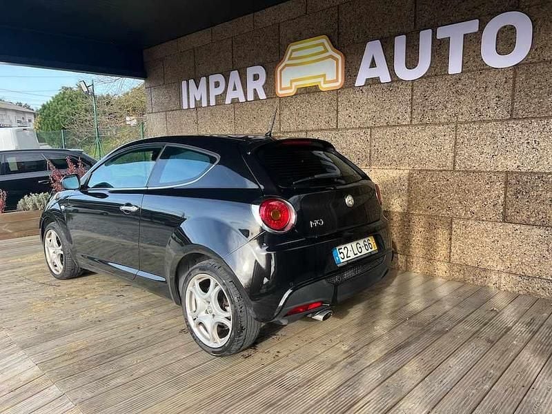 Usado Alfa Romeo MiTo 120 HP (88 kW) 2011 Preto Citadino