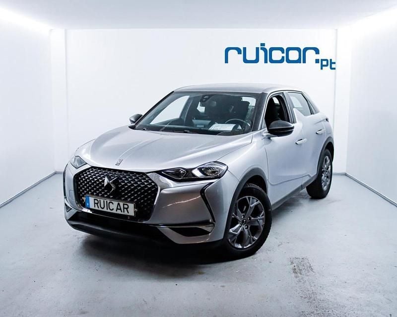 Cinzento Usado 2021 DS Automobiles DS3 Crossback SUV | € 16.950 (Preço justo) - Imagem 1/4