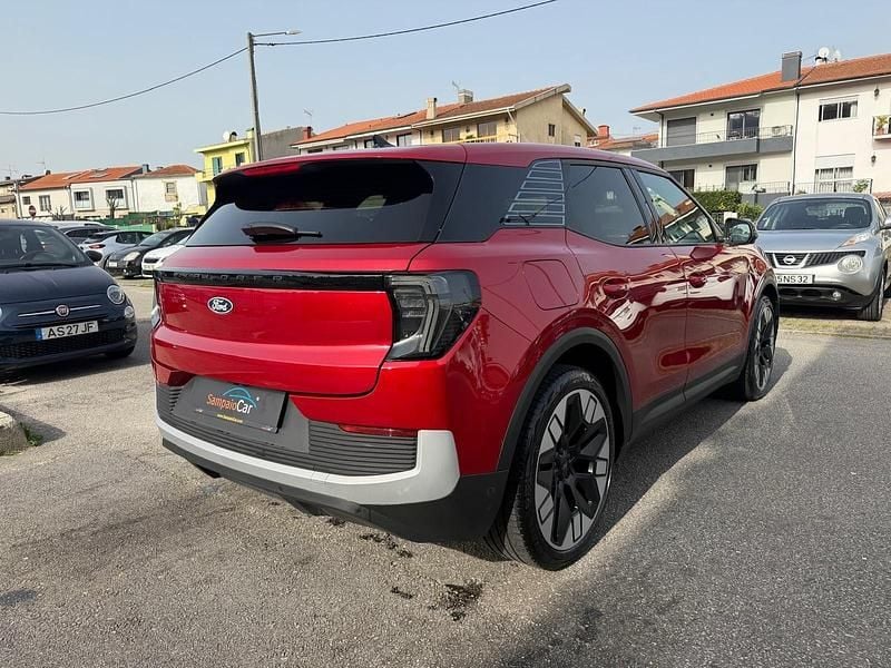 Usado Ford Explorer Premium 210 kW (286 HP) 2025 Vermelho SUV