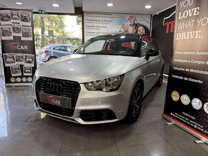 Usado Audi A1 Sport 86 HP (63 kW) 2011 Cinza Citadino