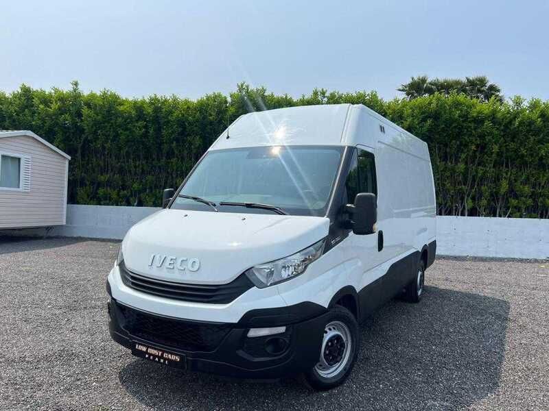 Branco Usado 2019 Iveco Daily | € 24.990 (Bom preço) - Imagem 1/4