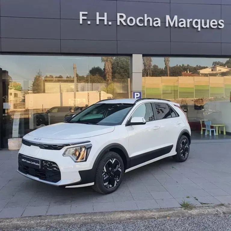 Branco Usado 2023 Kia e-Niro SUV | € 38.500 (Caro) - Imagem 1/4