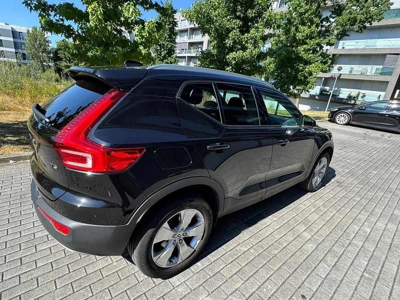 Preto Usado 2021 Volvo XC40 SUV | € 23.500 (Bom preço) - Imagem 1/4