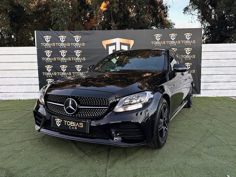 Usado Mercedes C300 AMG 194 HP (142 kW) 2020 Preto Carrinha