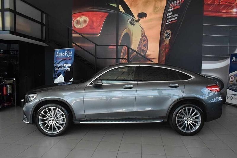 Usado Mercedes GLC250 AMG line 204 HP (150 kW) 2018 Cinzento Coupé