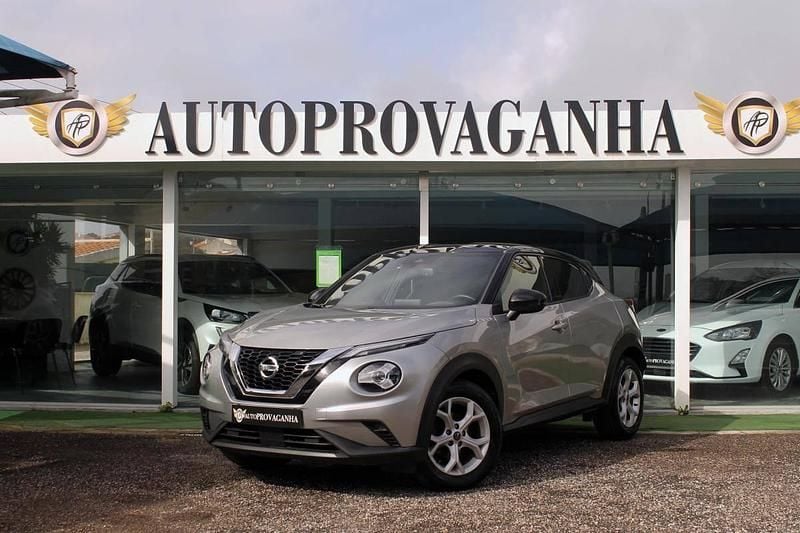 Usado Nissan Juke N-Connecta 114 HP (83 kW) 2021 Cinza SUV