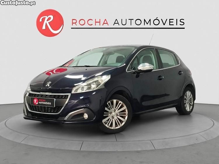 Azul Usado 2016 Peugeot 208 Style Citadino | € 8.999 (Bom preço) - Imagem 1/1