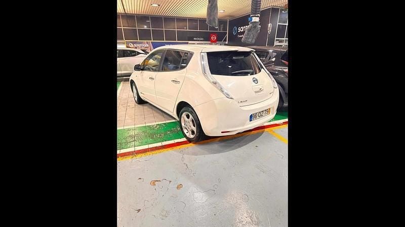 Branco Usado 2016 Nissan Leaf Citadino | € 6.500 - Imagem 1/2