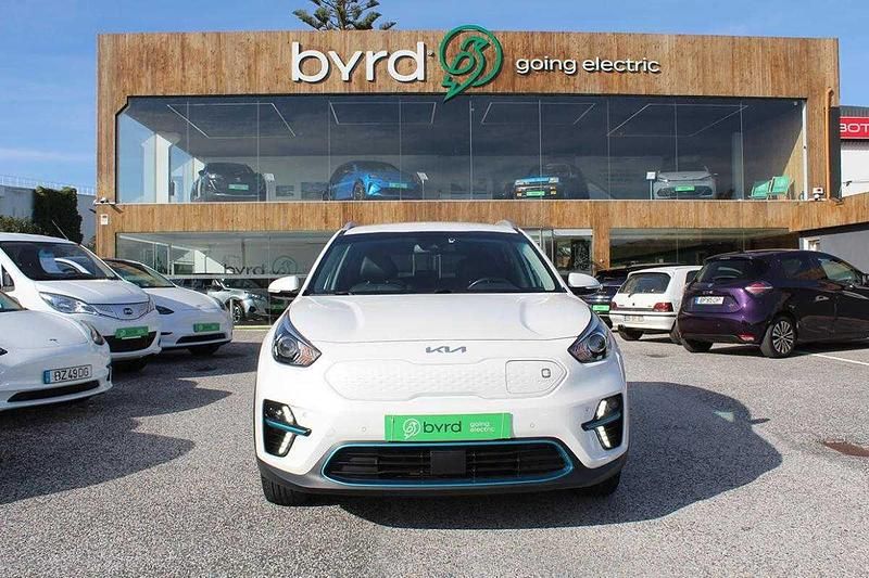 Usado Kia e-Niro 149 kW (203 HP) 2021 Branco SUV