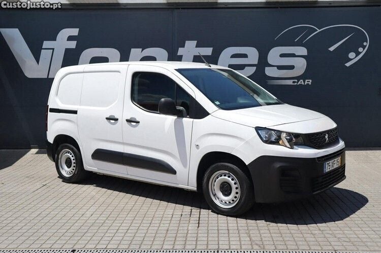 Branco Usado 2019 Peugeot Partner Style Monovolume | € 12.980 (Preço elevado) - Imagem 1/1