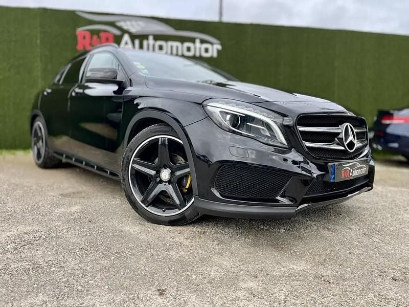 Usado Mercedes GLA180 AMG line 109 HP (80 kW) 2016 Preto SUV