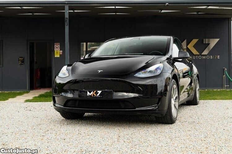 Preto Usado 2022 Tesla Model Y SUV | € 34.990 (Bom preço) - Imagem 1/1