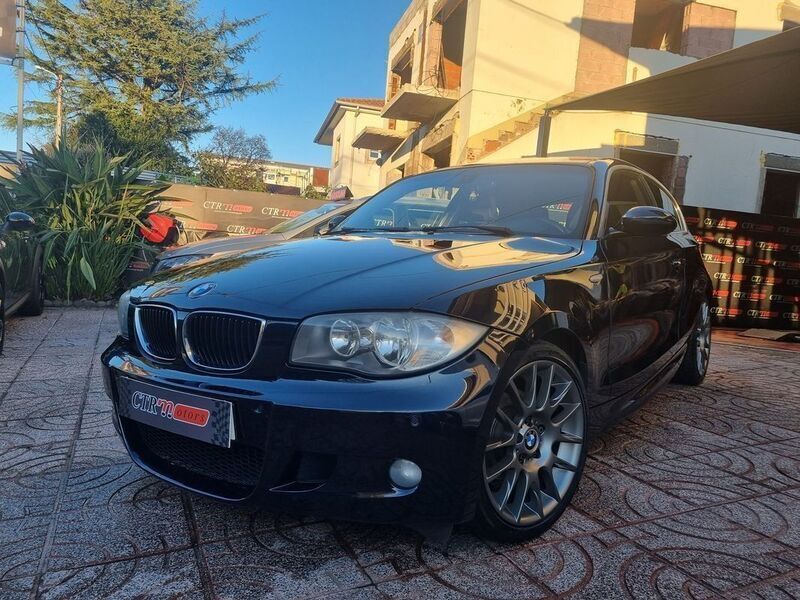 Azul Usado 2007 BMW 118 Sport Line Citadino | € 8.500 (Preço justo) - Imagem 1/4