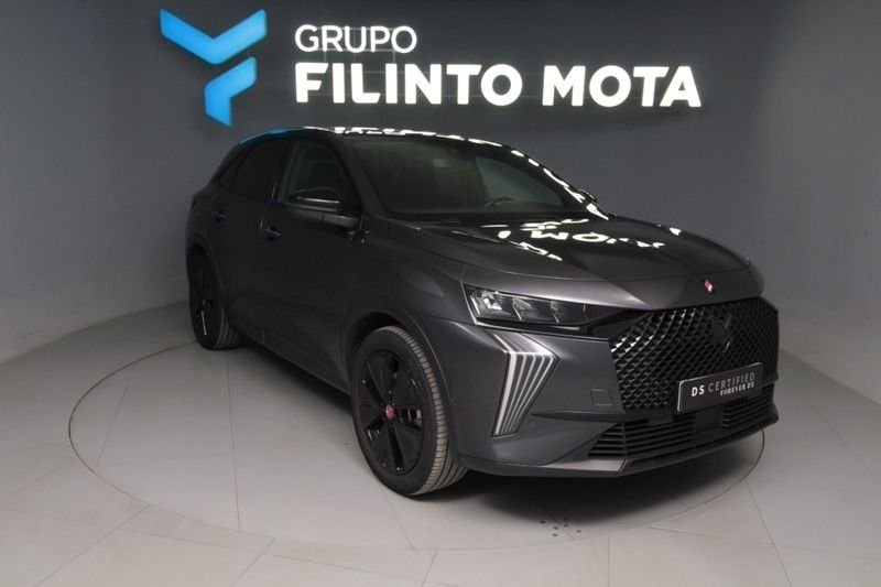 Branco Usado 2024 DS Automobiles DS7 Crossback Performance SUV | € 35.390 (Preço justo) - Imagem 1/1