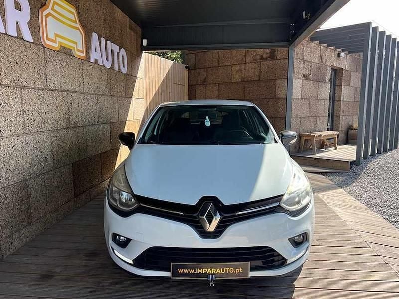 Usado Renault Clio IV 75 HP (55 kW) 2017 Branco Citadino