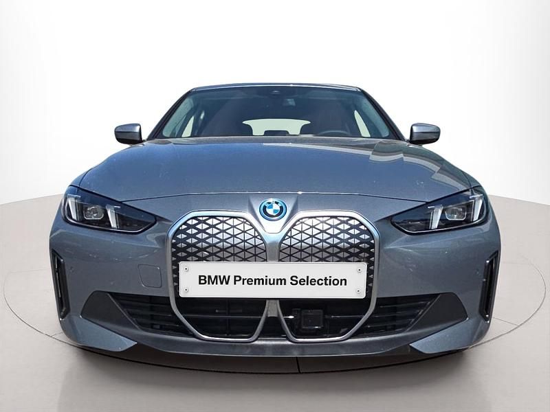 Usado BMW i4 Comfort Edition 250 kW (340 HP) 2025 Sedan