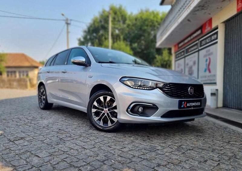 Cinzento Usado 2021 Fiat Tipo Wagon Carrinha | € 11.800 (Super Preço) - Imagem 1/4