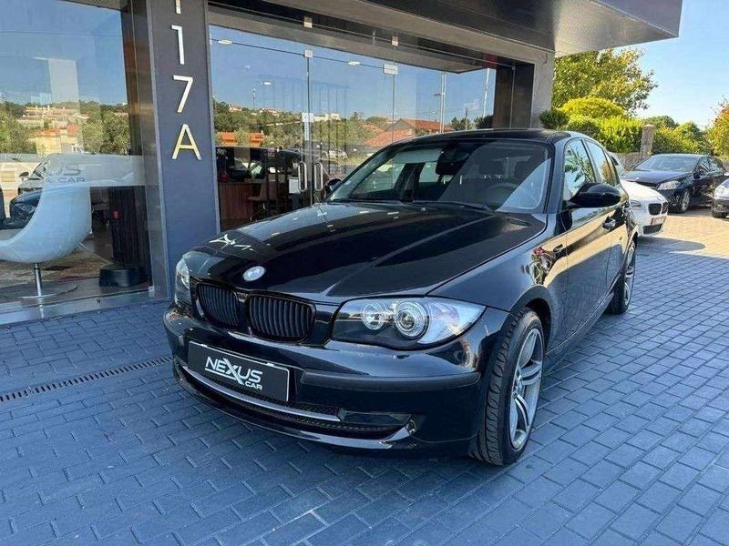 Preto Usado 2008 BMW 118 Citadino | € 9.999 (Preço justo) - Imagem 1/4