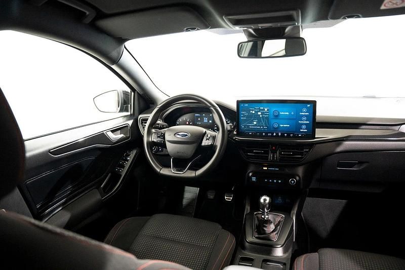 Usado Ford Focus ST-Line 125 HP (91 kW) 2022 Preto Citadino