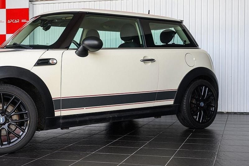 Usado Mini Cooper D 112 HP (82 kW) 2010 Branco Citadino