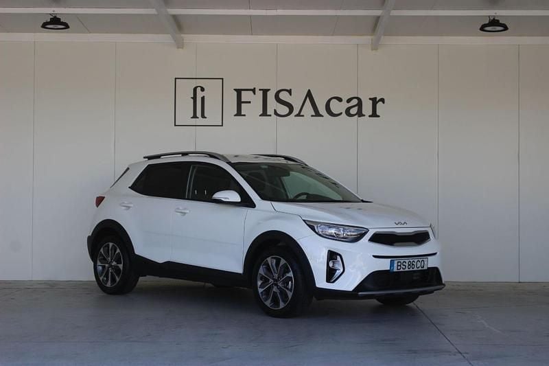 Branco Usado 2025 Kia Stonic SUV | € 21.900 (Caro) - Imagem 1/4