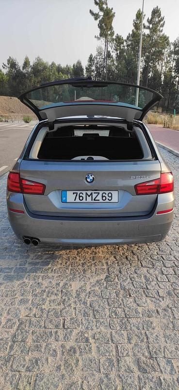 Cinzento Usado 2012 BMW 520 Carrinha | € 16.850 (Preço elevado) - Imagem 1/4