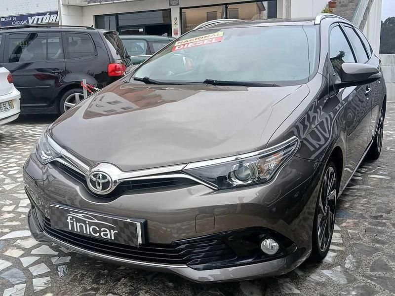 Usado Toyota Auris Touring Sports 90 HP (66 kW) 2016 Outra Carrinha
