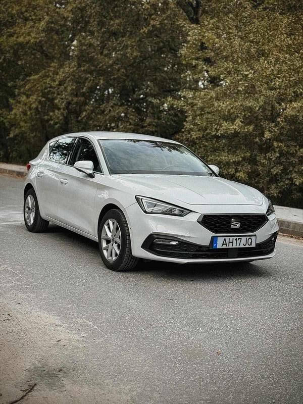 Branco Usado 2021 Seat Leon | € 19.900 (Preço justo) - Imagem 1/4